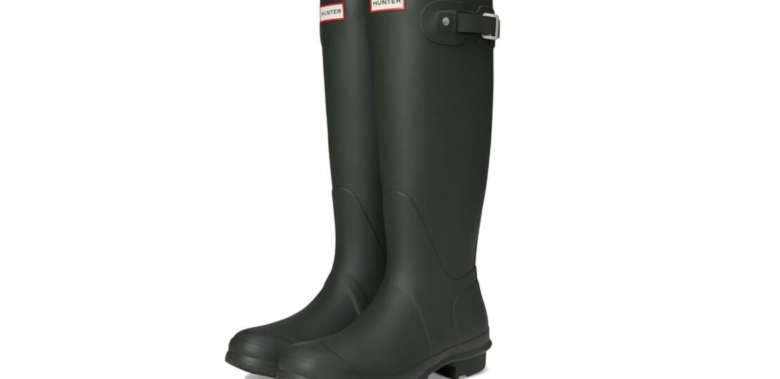 A Complete Style Guide to Knee-High Boots